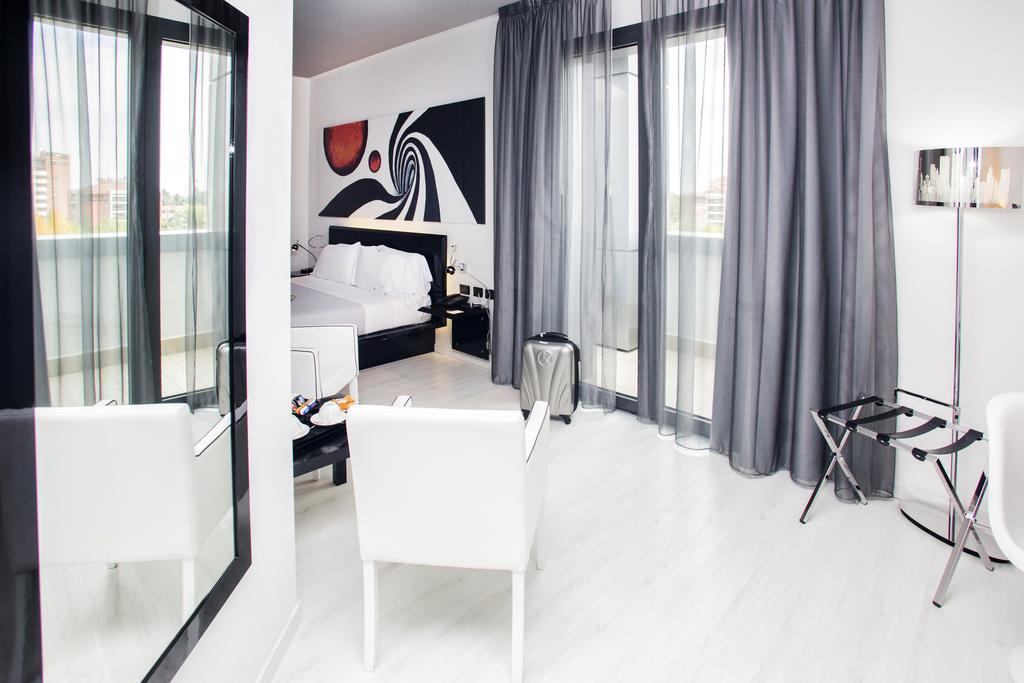 Amati' Design Hotel Zola Predosa Buitenkant foto